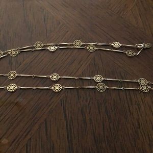 Vintage Avon Flower Necklace Excellent Condition🌟